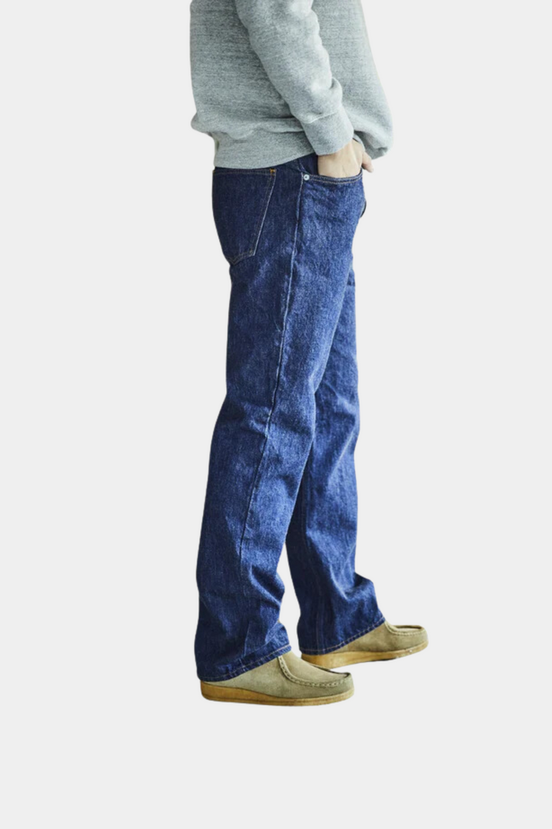 SHOE CUT JEANS