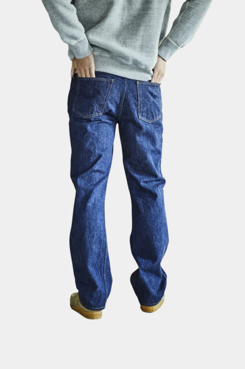 SHOE CUT JEANS