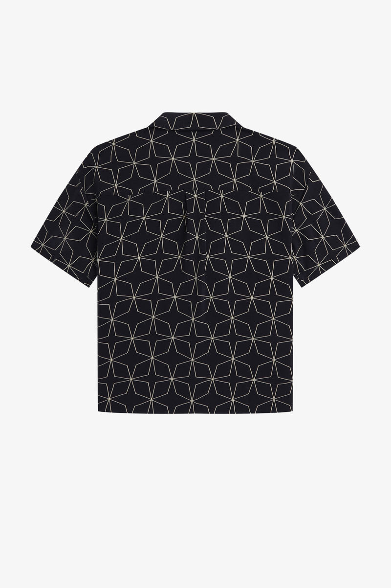 GEOMETRIC PRINT SHIRT