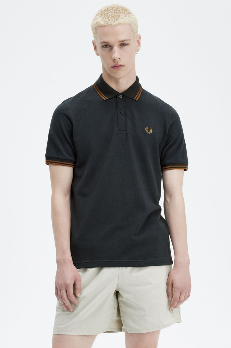 TWIN TIPPED FRED PERRY SHIRT