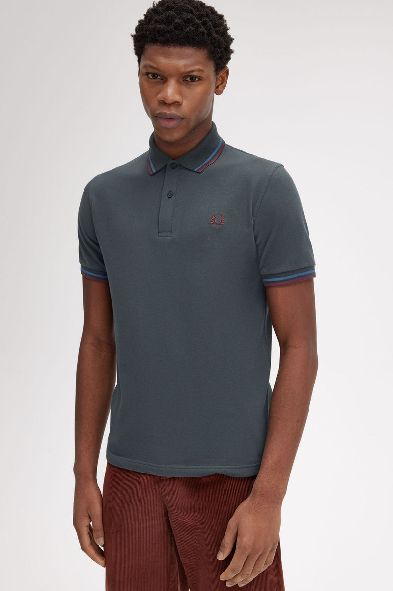 TWIN TIPPED FRED PERRY SHIRT