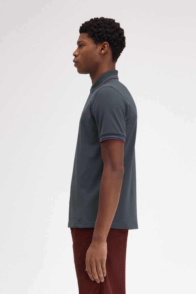 TWIN TIPPED FRED PERRY SHIRT