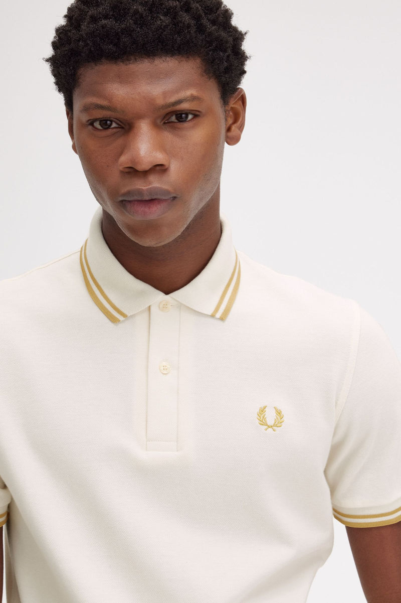 TWIN TIPPED FRED PERRY SHIRT