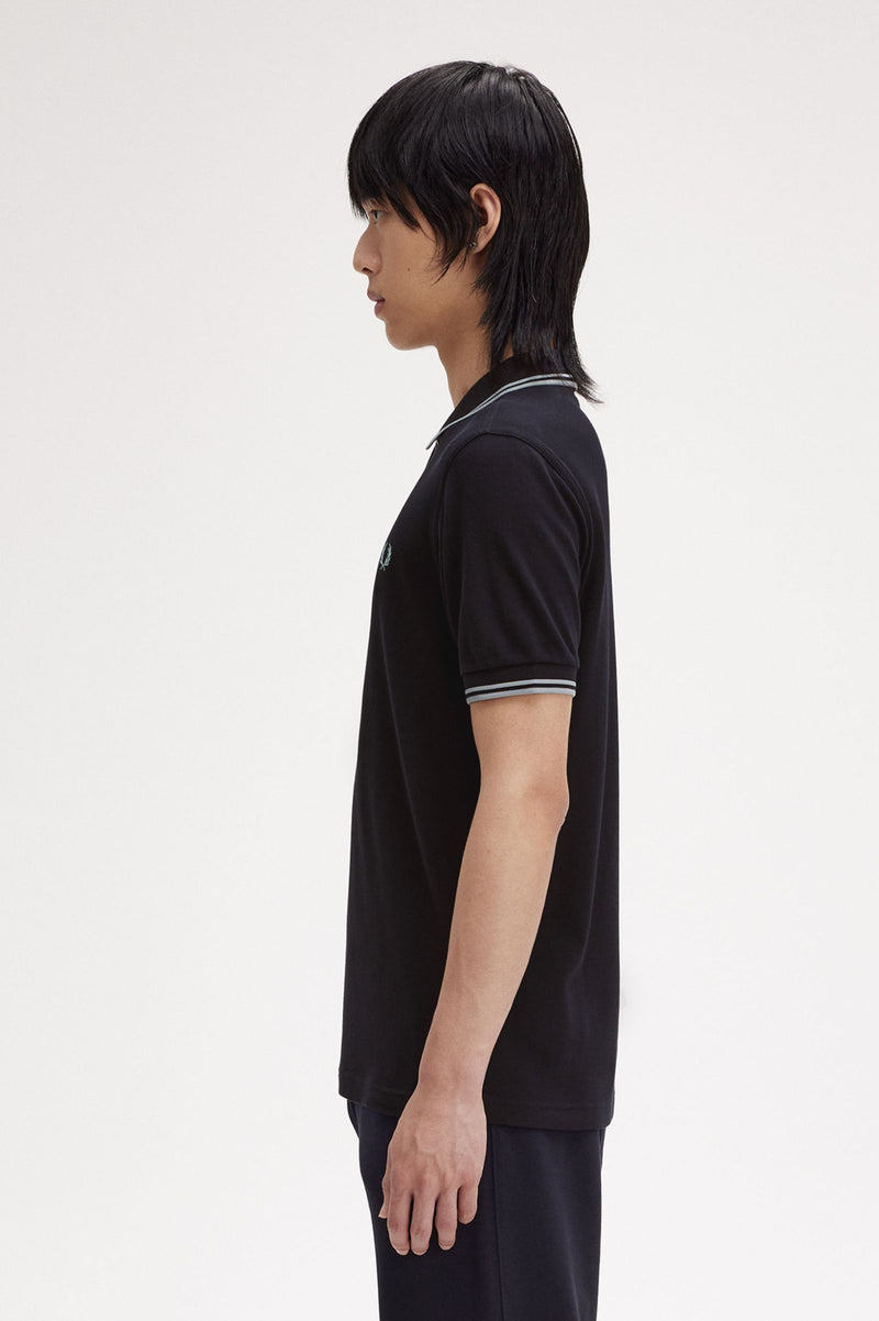 TWIN TIPPED FRED PERRY SHIRT