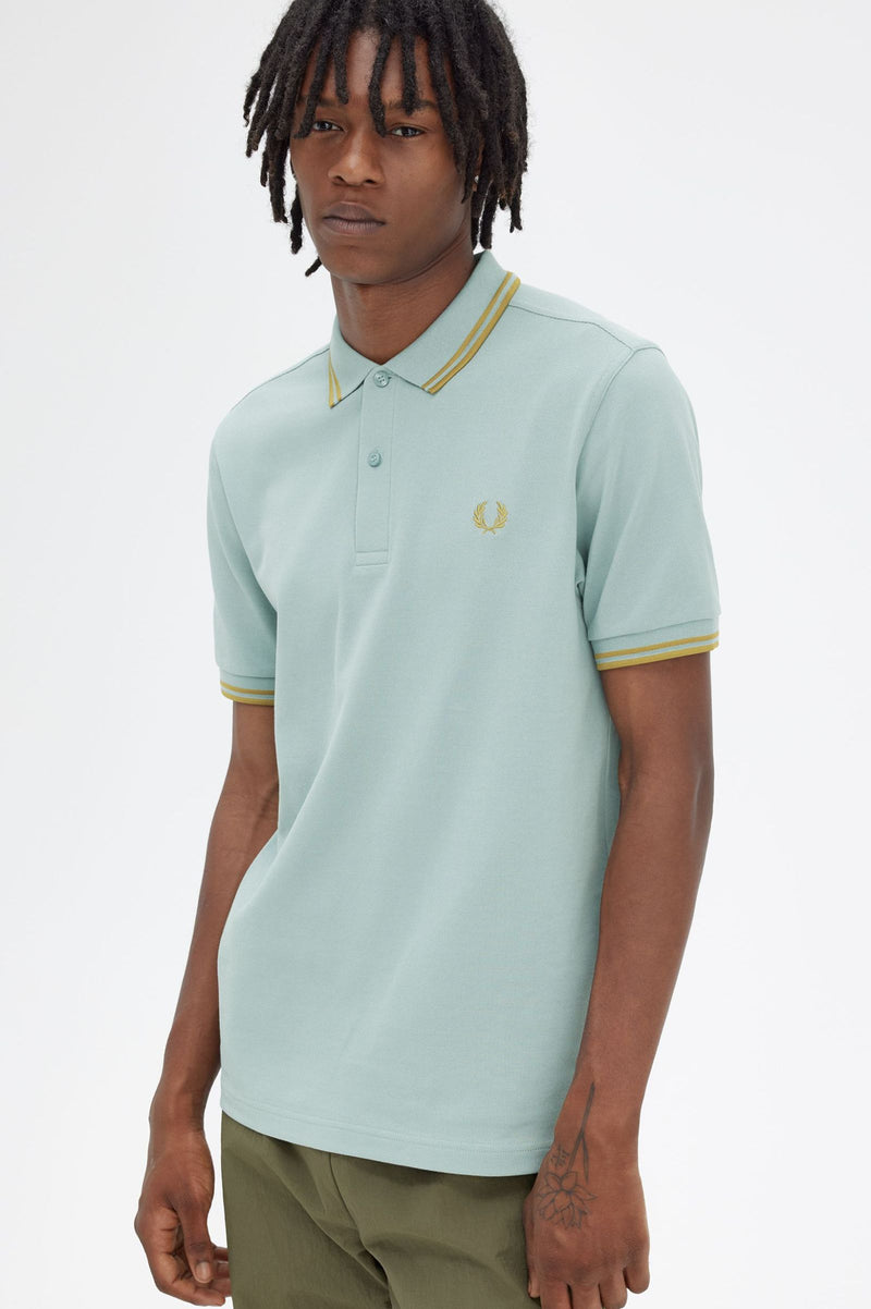 TWIN TIPPED FRED PERRY SHIRT