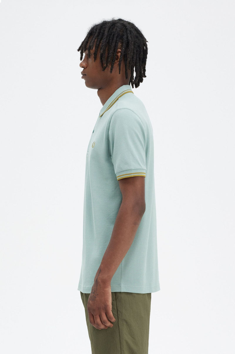 TWIN TIPPED FRED PERRY SHIRT