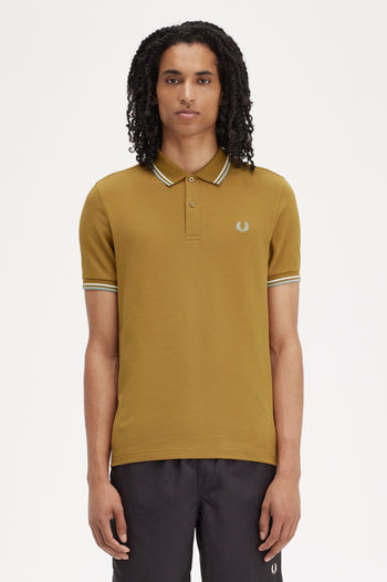 TWIN TIPPED FRED PERRY SHIRT