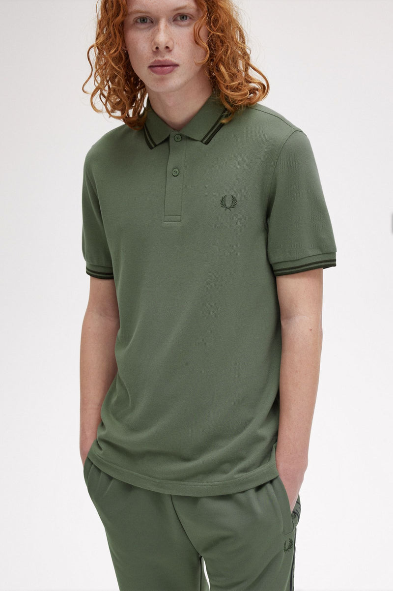 TWIN TIPPED FRED PERRY SHIRT