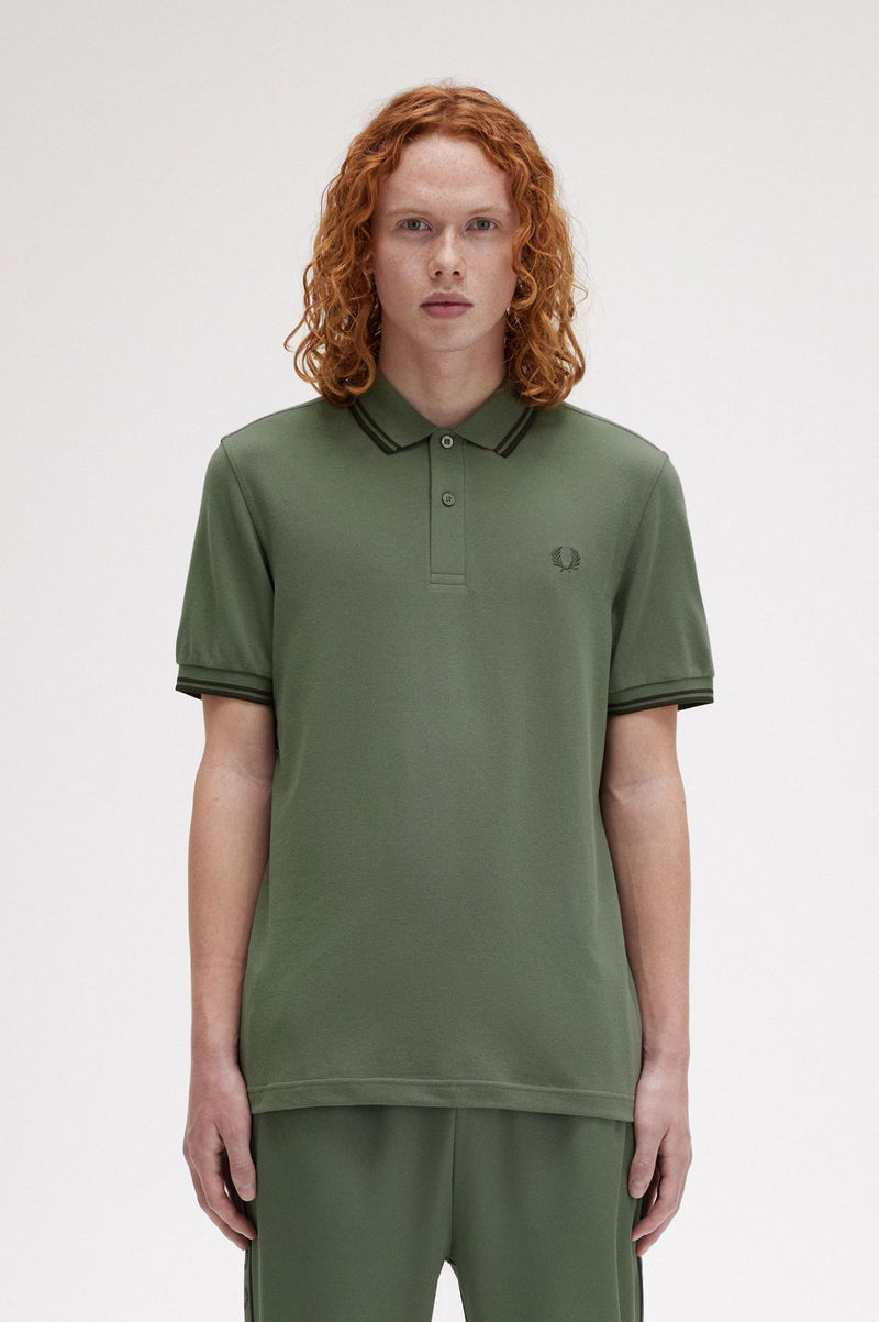 TWIN TIPPED FRED PERRY SHIRT