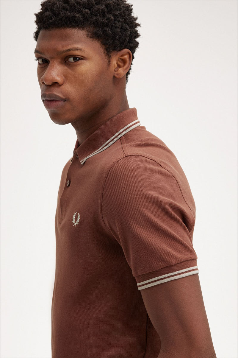 TWIN TIPPED FRED PERRY SHIRT