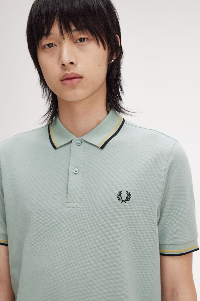 TWIN TIPPED FRED PERRY SHIRT