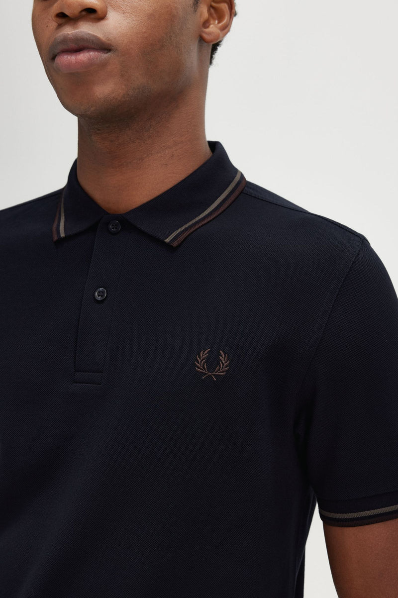 TWIN TIPPED FRED PERRY SHIRT