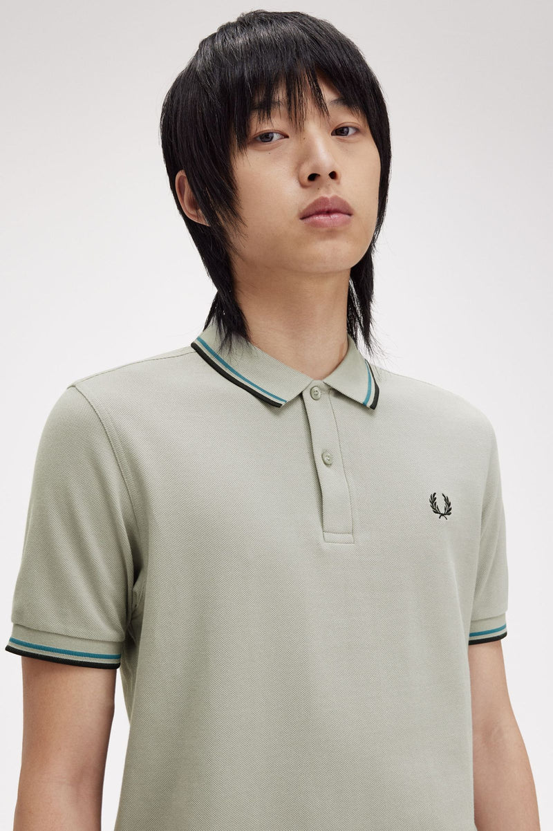 TWIN TIPPED FRED PERRY SHIRT