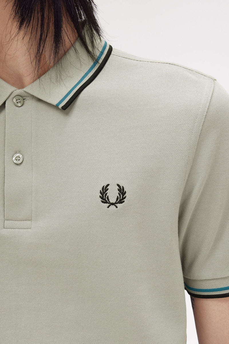 TWIN TIPPED FRED PERRY SHIRT