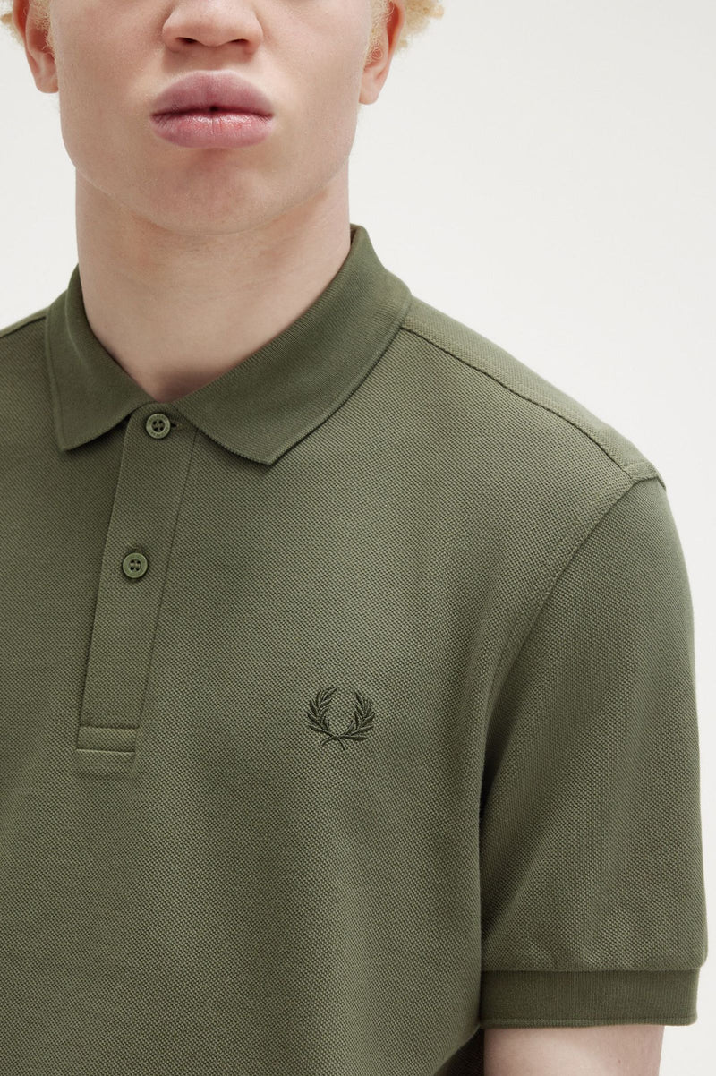 PLAIN FRED PERRY SHIRT