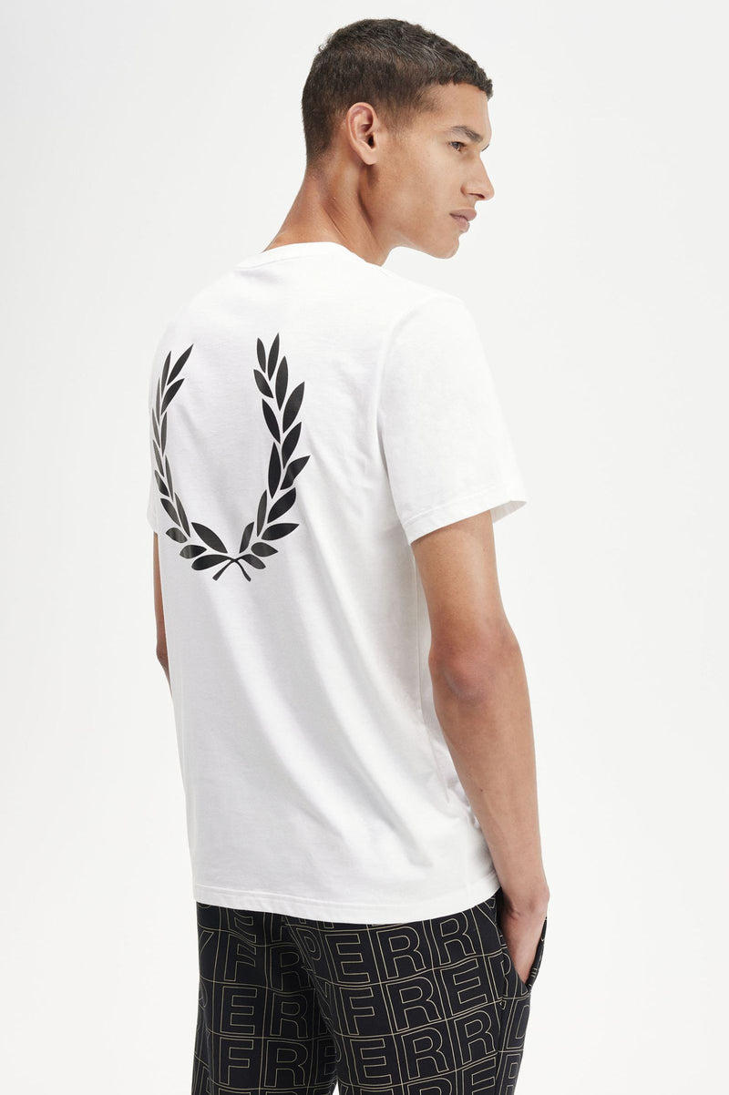 REAR POWDER LAUREL GRAPHIC TEE