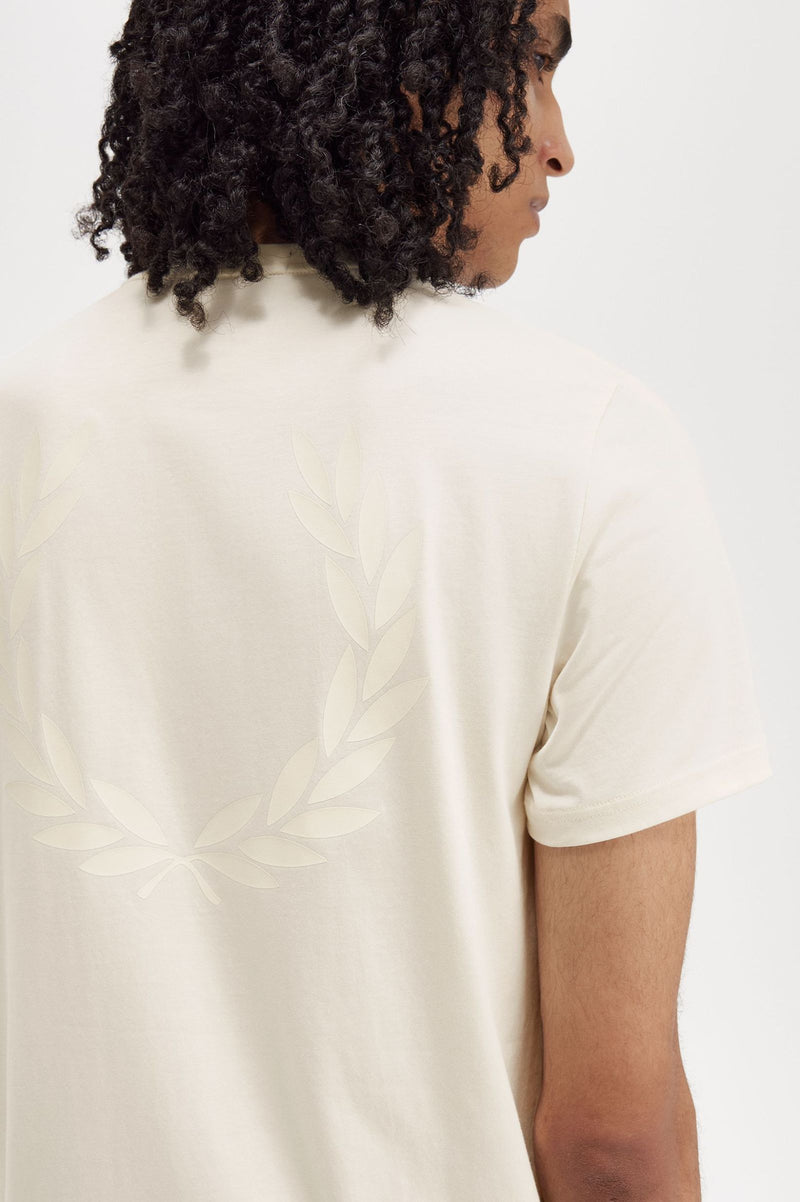 REAR POWDER LAUREL GRAPHIC TEE