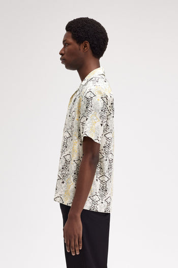 ABSTRACT PRINT REVERE SHIRT