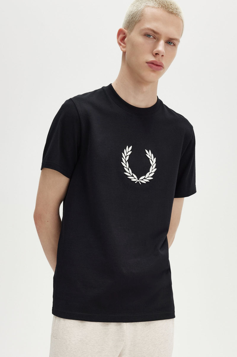 TEXTURED LAUREL WREATH T-SHIRT