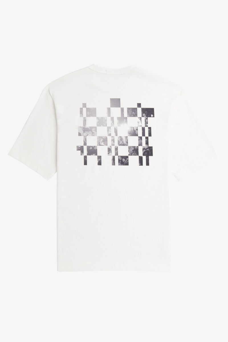 CROWD GRAPHIC T-SHIRT